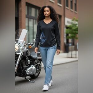 Harley-Davidson Motorcycles Long sleeve V-neck top, size Large, 100% cotton